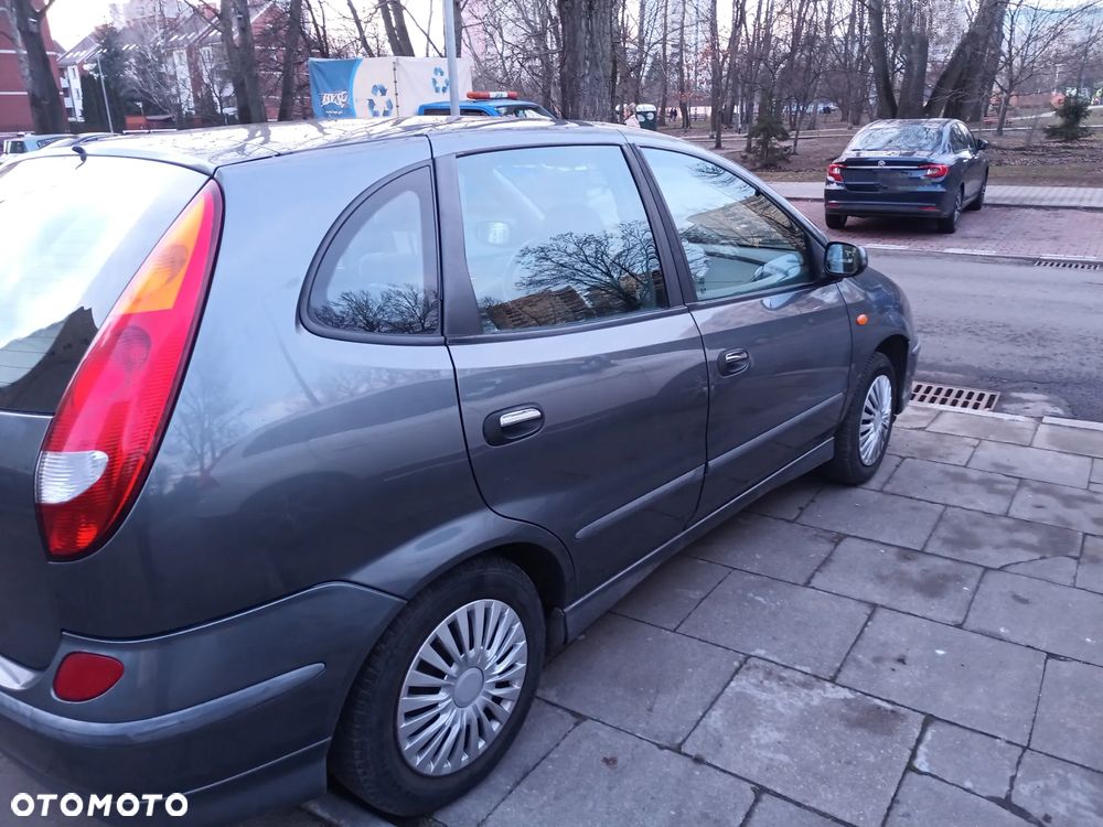 Nissan Almera II 1.8 Visia - 1