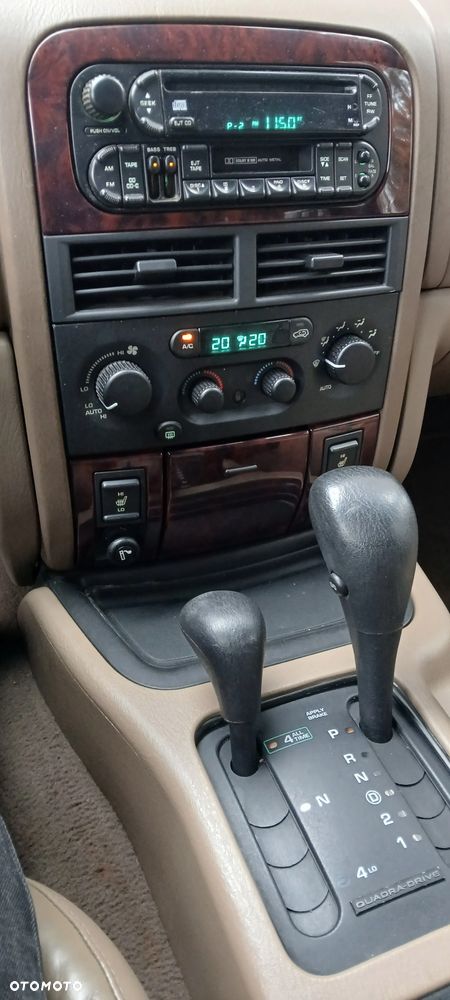 Jeep Grand Cherokee - 8