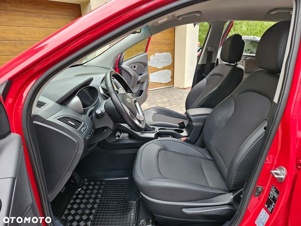 Hyundai ix35 2.0 GDI Premium 2WD - 18