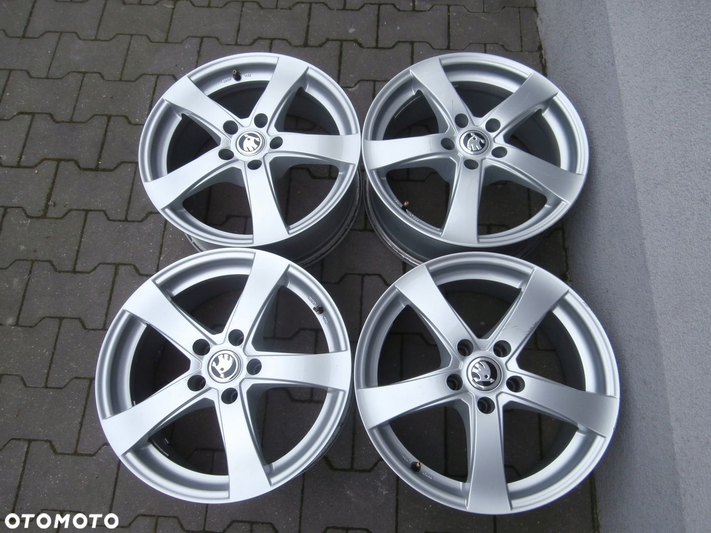ALUFELGI ORYGINAŁ 17 DEZENT VW AUDI SKODA 5X112 - 7