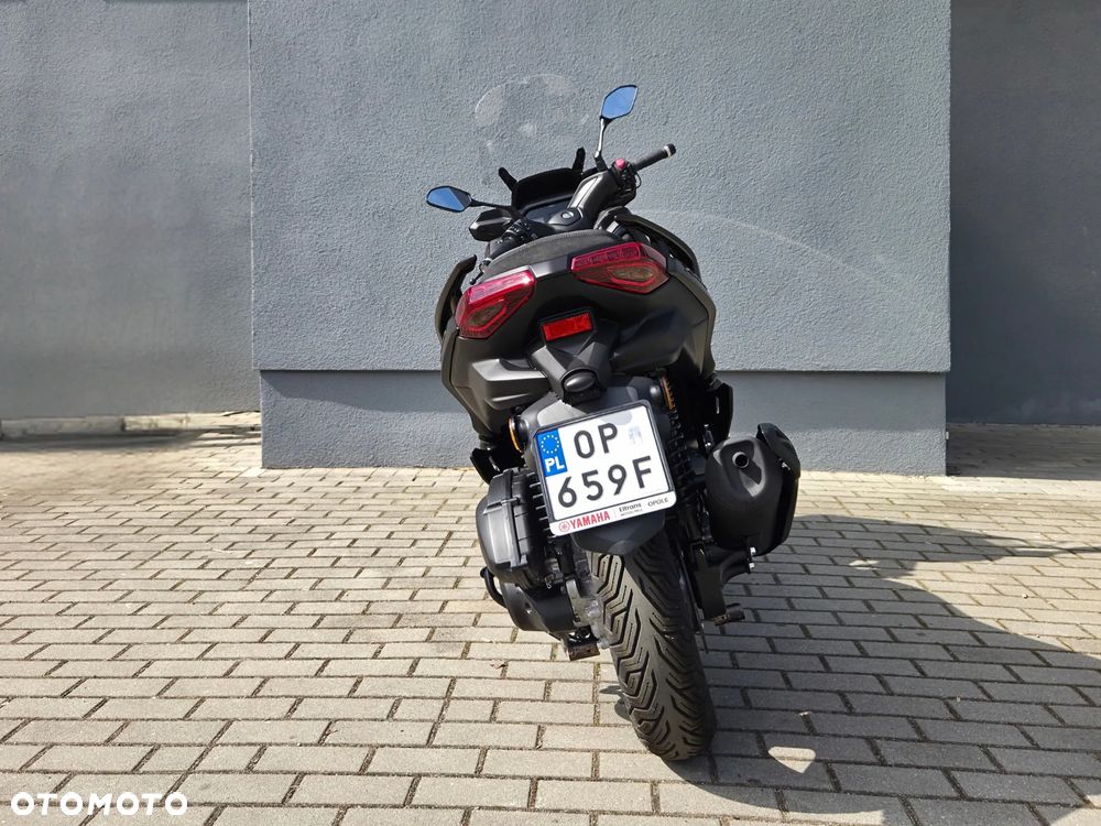 Yamaha X-max - 10