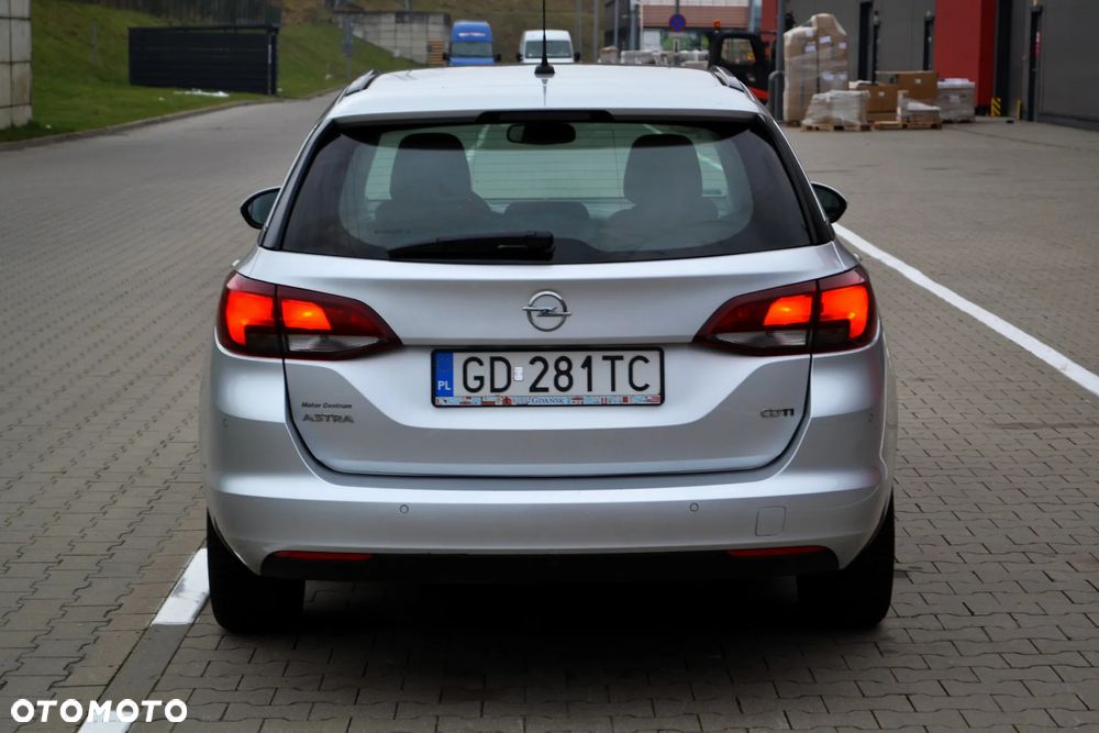 Opel Astra 1.6 CDTI Enjoy S&S - 29