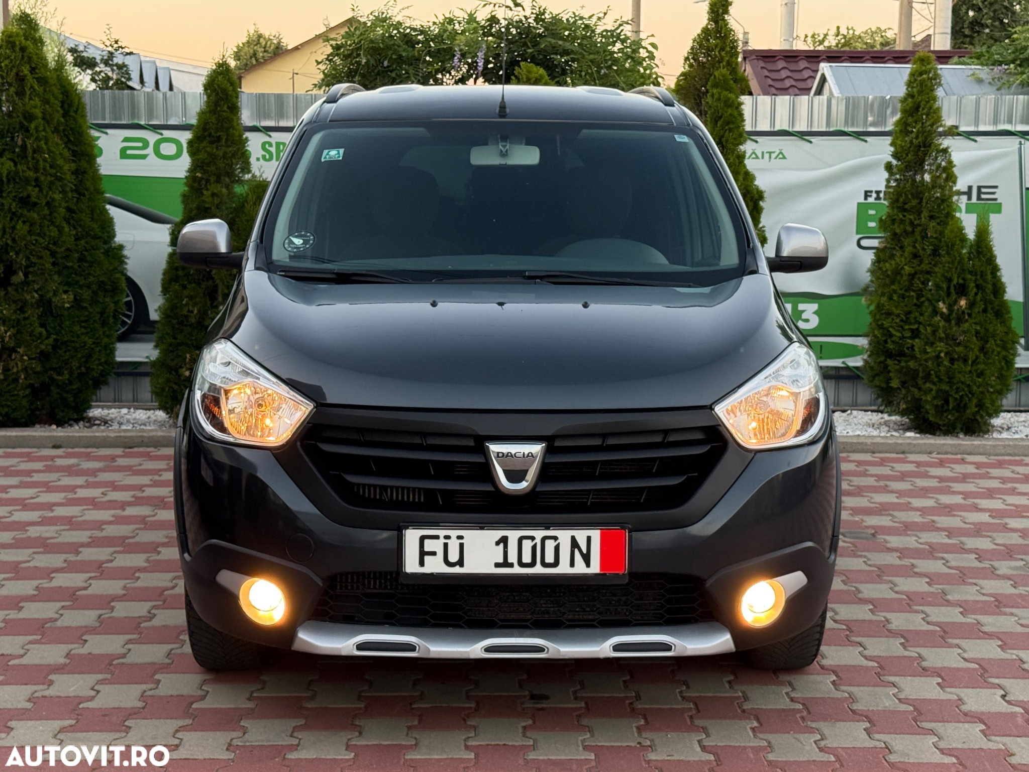 Dacia Lodgy 1.5 dCi Stepway - 11