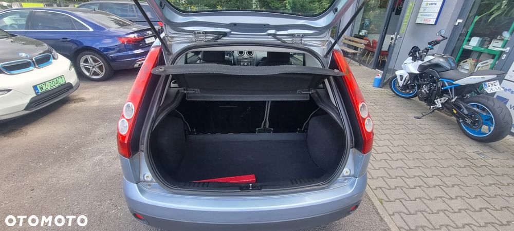 Ford Fiesta 1.3 Style - 10