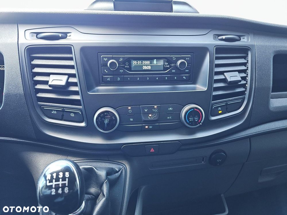 Ford transit - 19