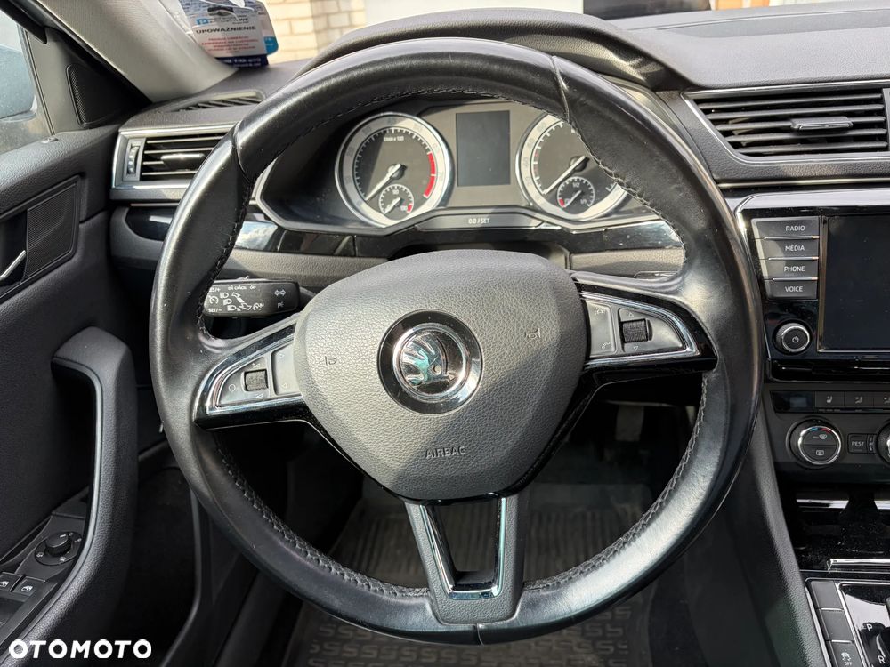 Skoda Superb 2.0 TSI L&K DSG - 15