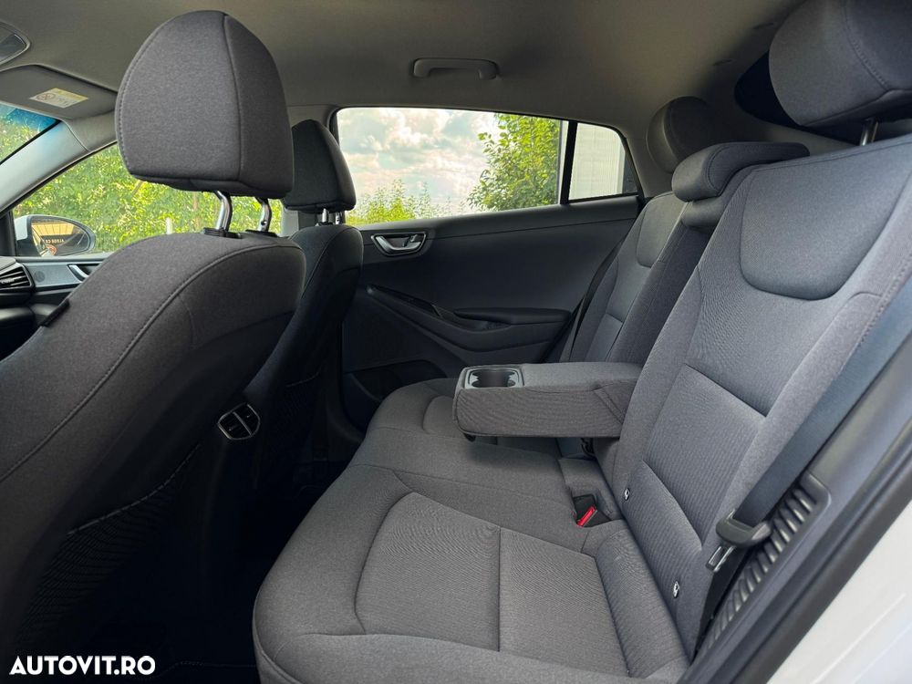 Hyundai IONIQ 1.6 GDI Style - 19