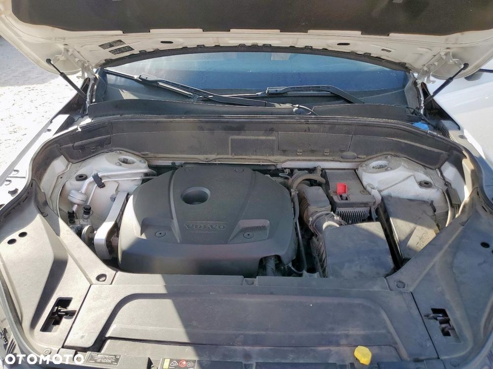 Volvo XC 90 T6 AWD Geartronic Momentum - 11