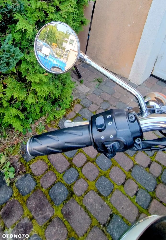 Triumph Speedmaster - 15