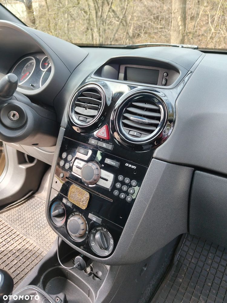 Opel Corsa 1.2 16V Enjoy - 21