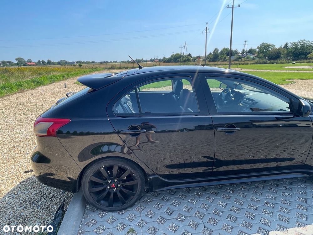 Mitsubishi Lancer - 4
