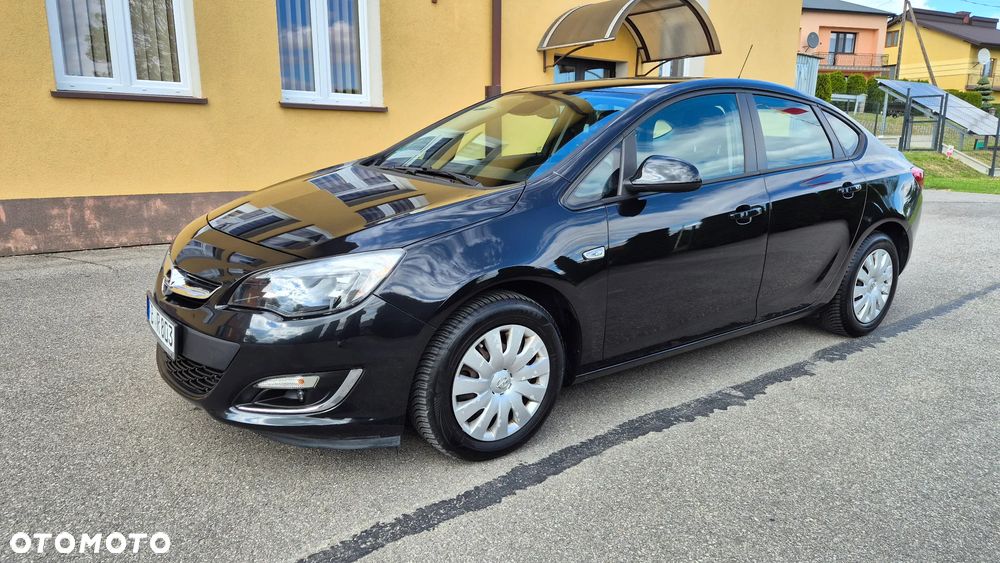 Opel Astra 1.4 Turbo - 1