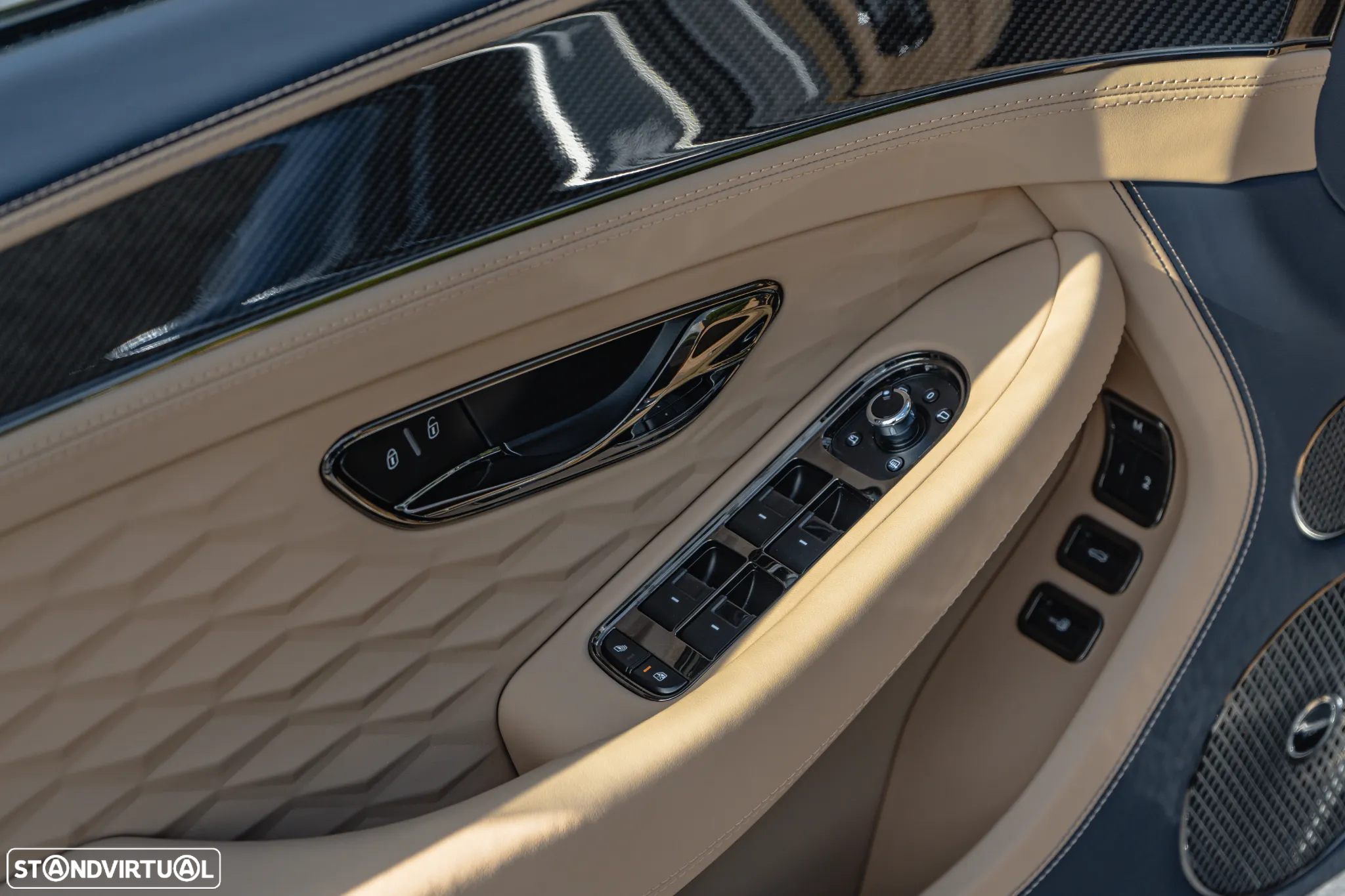 Bentley Continental GTC 4.0 Hybrid Speed - 17