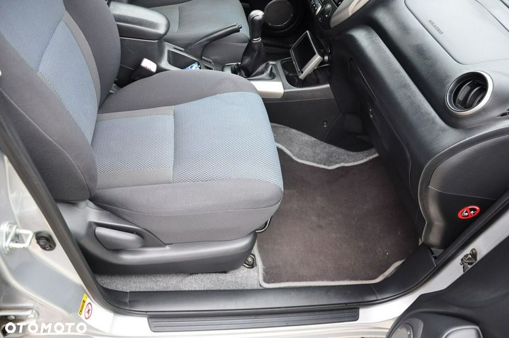 Toyota RAV4 2.0 VVT-i 4x4 - 28
