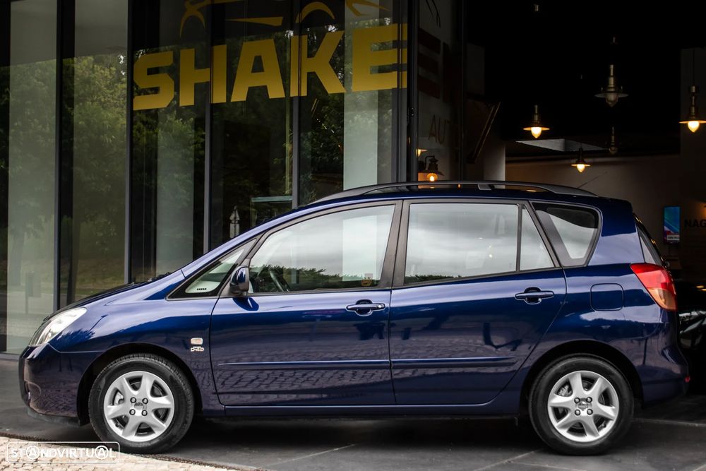 Toyota Corolla Verso 2.0 D-4D - 2
