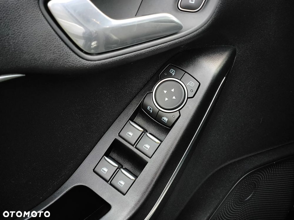 Ford Fiesta 1.0 EcoBoost S&S VIGNALE - 21