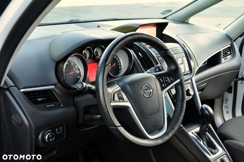 Opel Zafira - 23