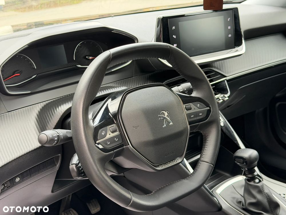 Peugeot 2008 1.2 PureTech Active S&S - 26