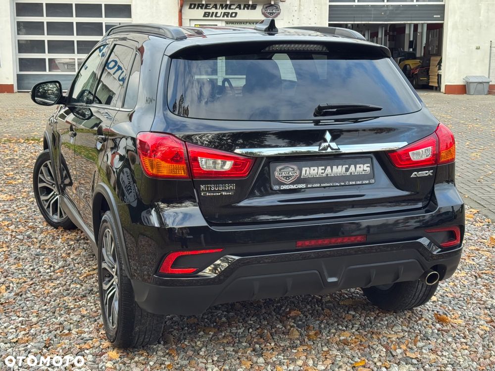 Mitsubishi ASX - 10