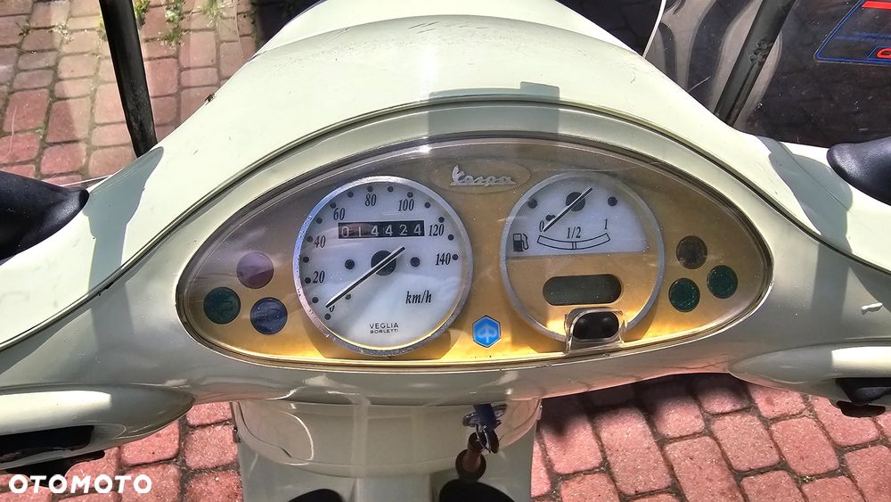 Piaggio Vespa - 3