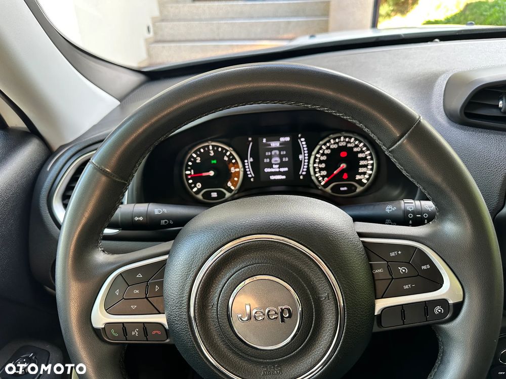 Jeep Renegade - 18
