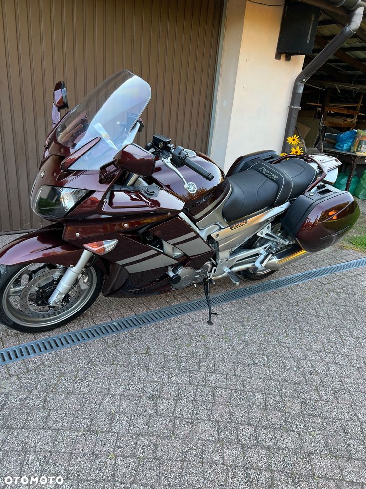 Yamaha FJR - 19