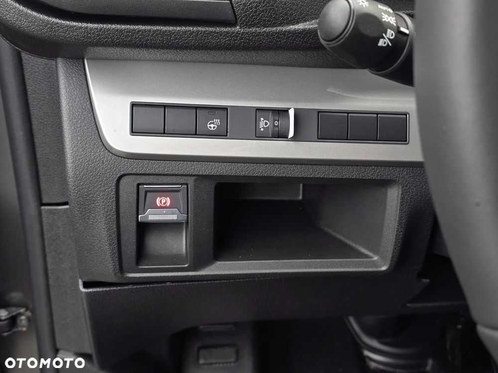 Fiat Scudo 2.2 MJ XL 3,1t (brygadówka) - 10