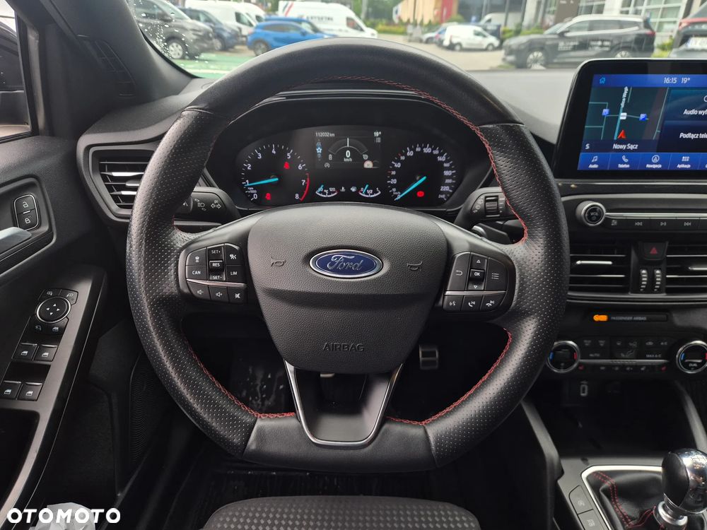 Ford Focus 1.0 EcoBoost Hybrid ST-LINE DESIGN - 9