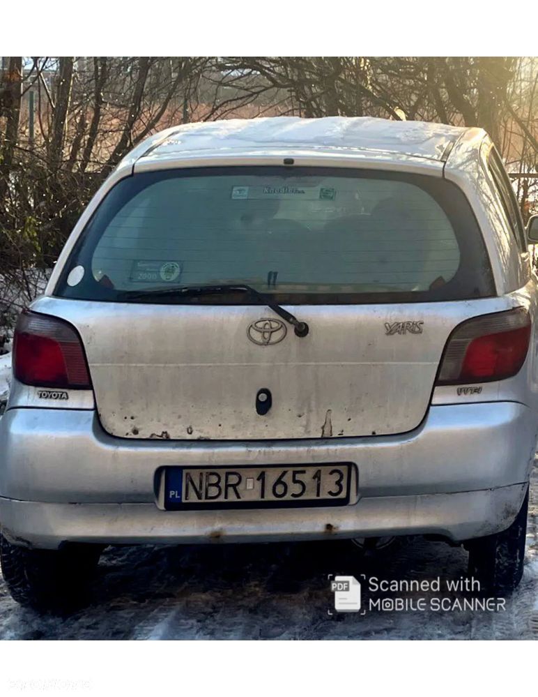Toyota Yaris - 4