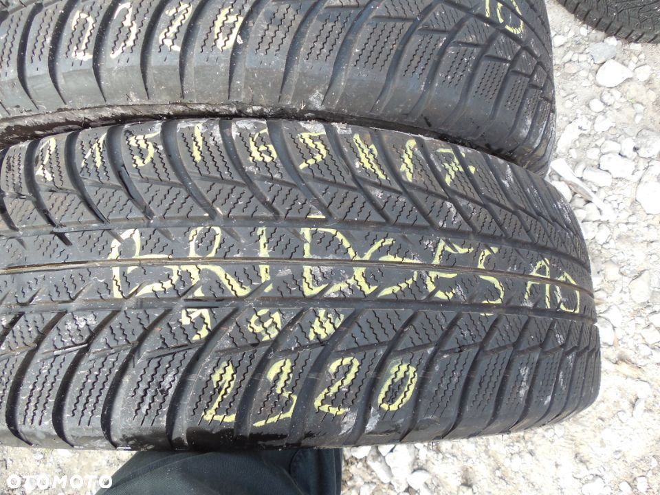 OPONY 215/65R17 BRIDGESTONE BLIZZAK LM 001 AO DOT 2320 6,3MM - 2