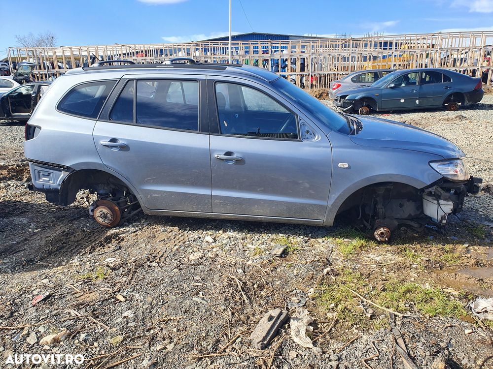 Dezmembrari  Hyundai SANTA FE 2 (CM)  2005  > 0000 2.2 CRDi GLS 4x4 M - 2