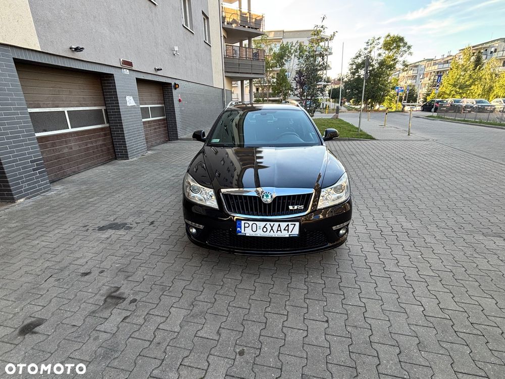 Skoda Octavia 2.0 TFSI RS DSG - 4