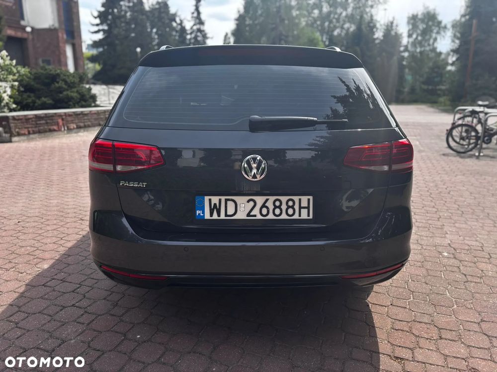 Volkswagen Passat - 9