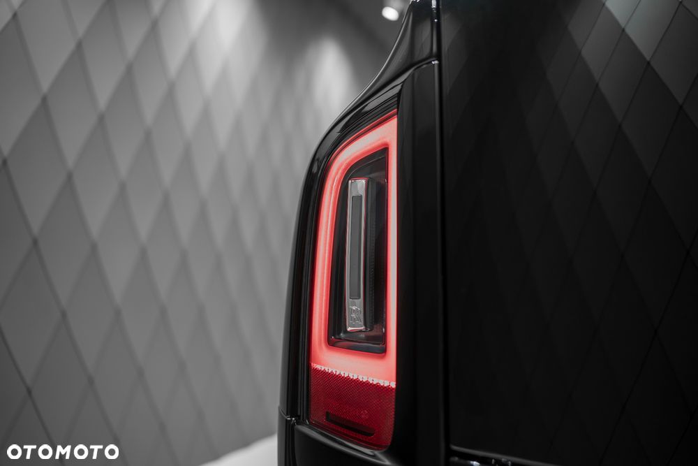 Rolls-Royce Cullinan - 12