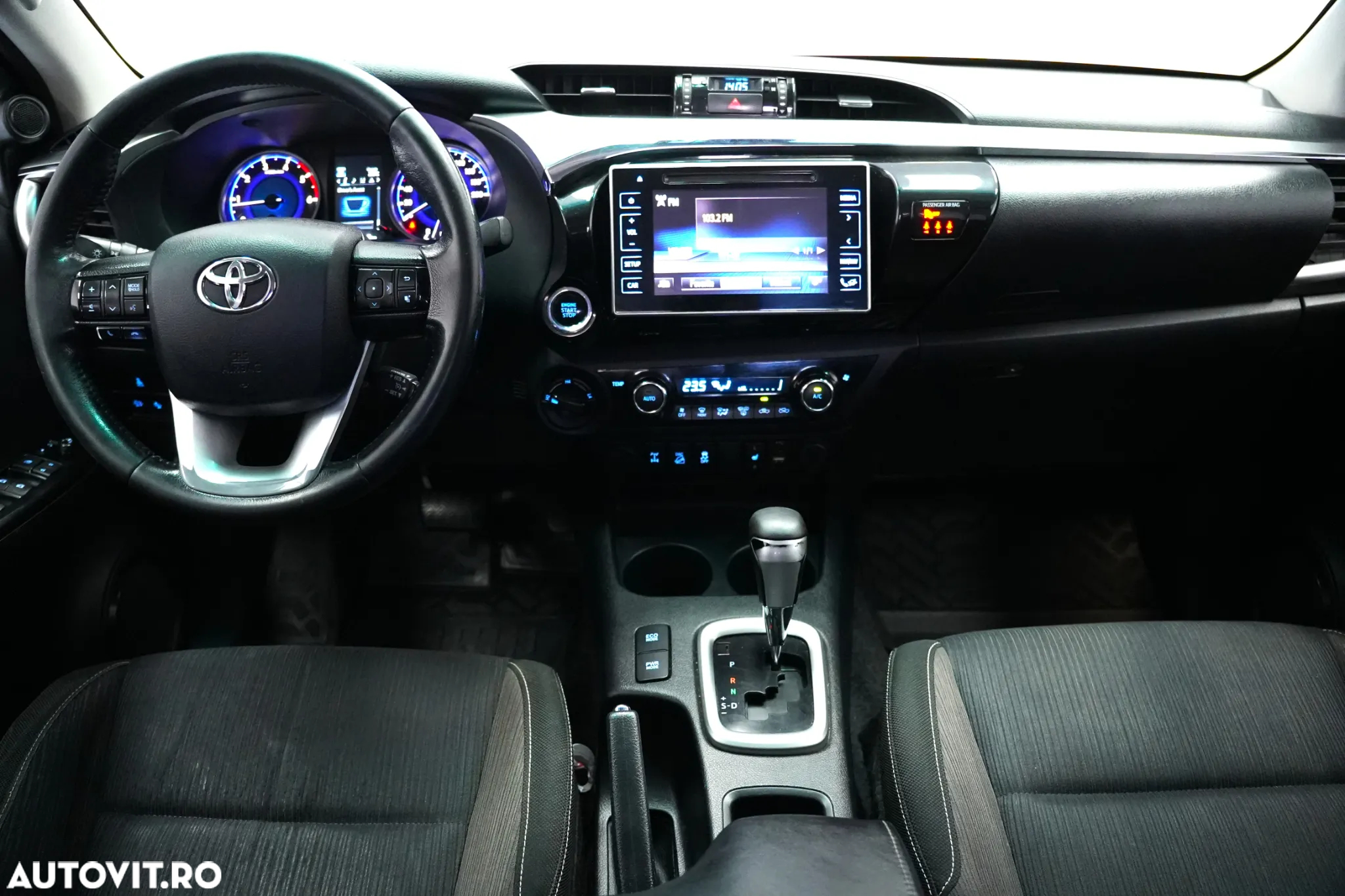 Toyota Hilux 4x4 Double Cab A/T Invincible - 7