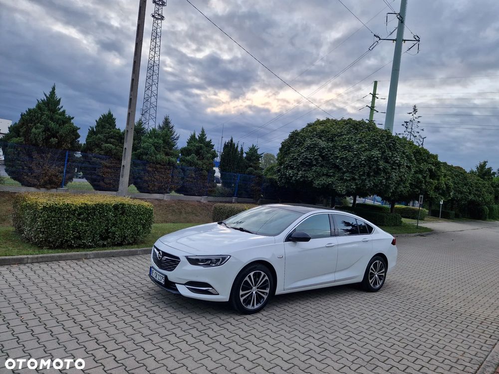 Opel Insignia - 22