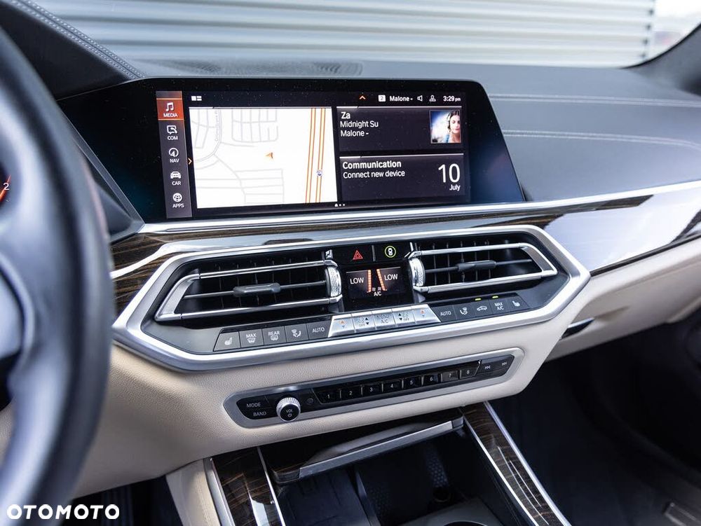 BMW X5 xDrive40i - 16