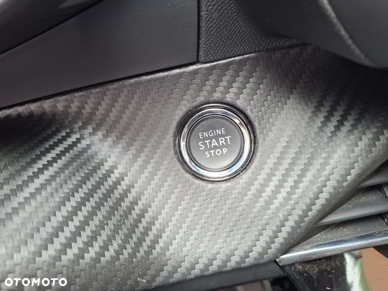 Peugeot 2008 1.5 BlueHDi Allure Pack S&S EAT8 - 32