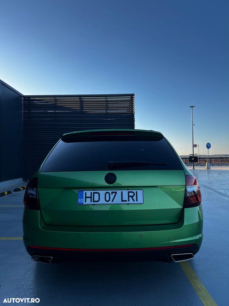 Skoda Octavia 2.0 TDI DSG 4X4 RS - 8