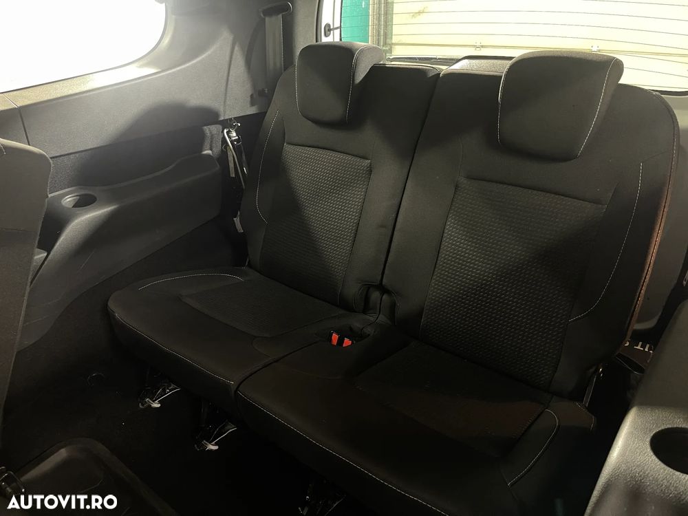 Dacia Lodgy 1.5 Blue dCi Laureate - 13