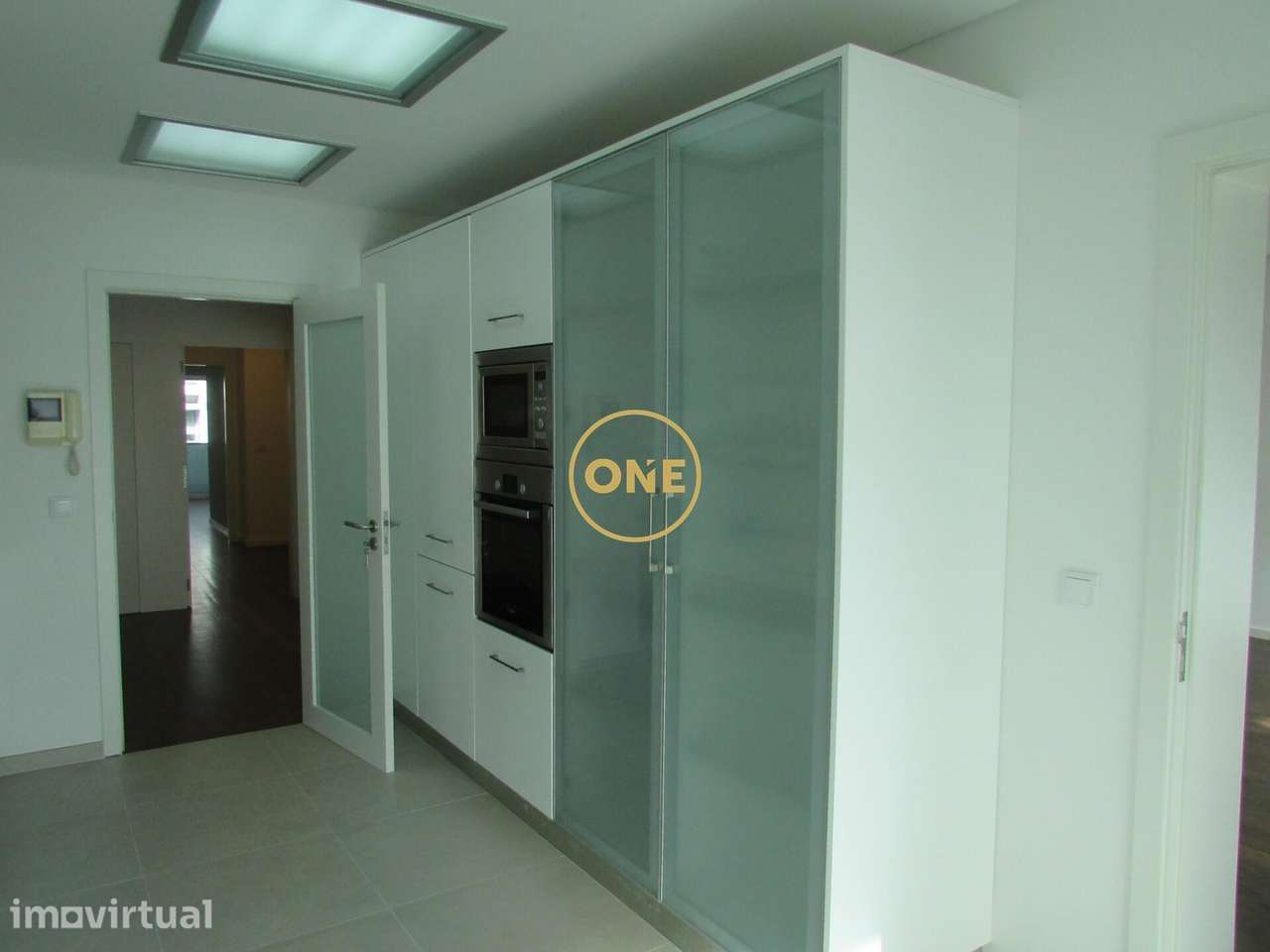 Apartamento T3 Luxo, junto ao colégio D. Diogo, condomínio privado com - Grande imagem: 5/60