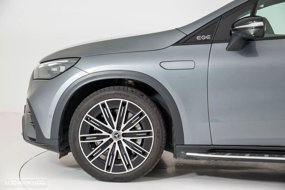Mercedes-Benz EQE - 13
