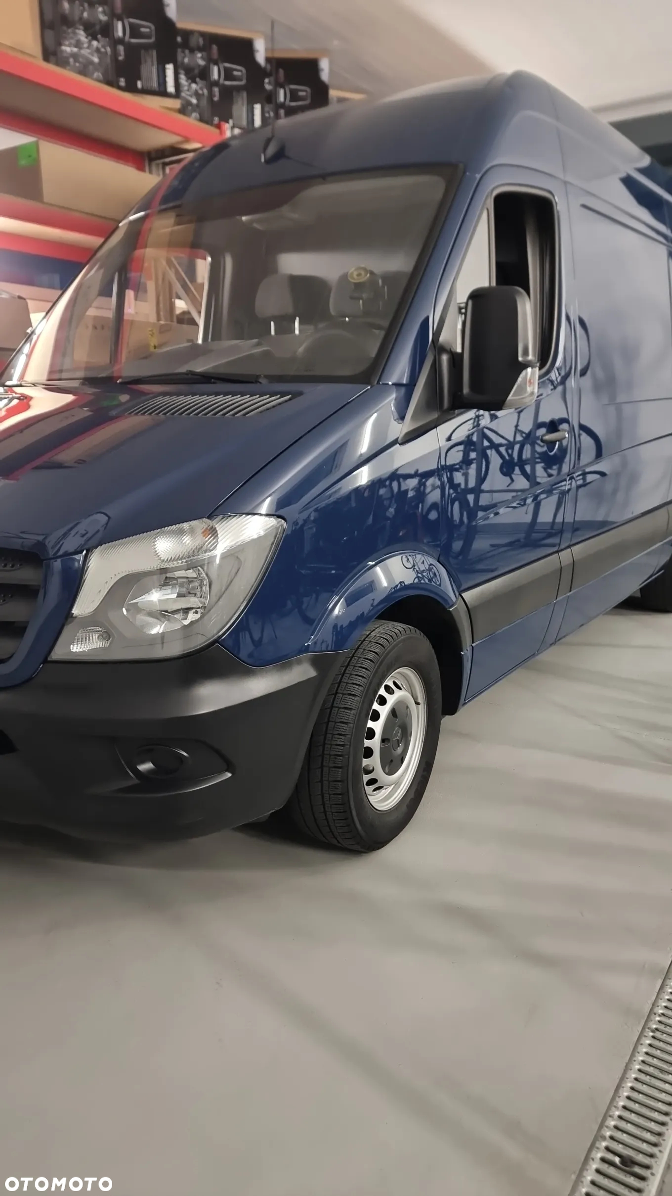 Mercedes-Benz Sprinter - 12
