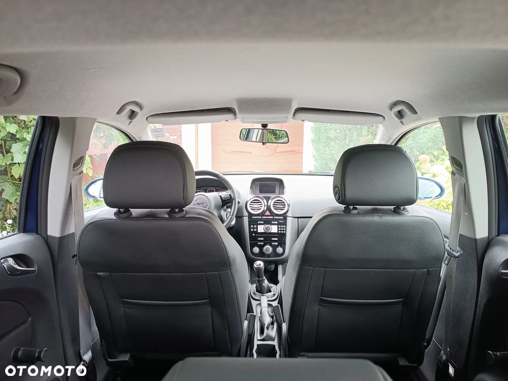 Opel Corsa 1.4 16V Cosmo - 20