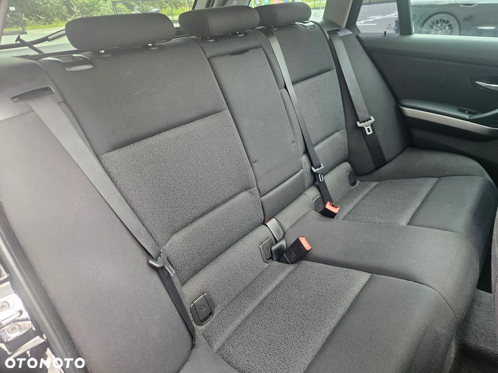 BMW Seria 3 318i - 19