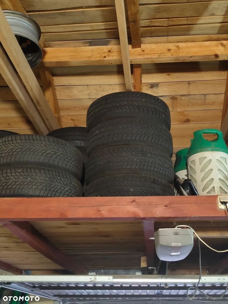 Volkswagen Golf - 30