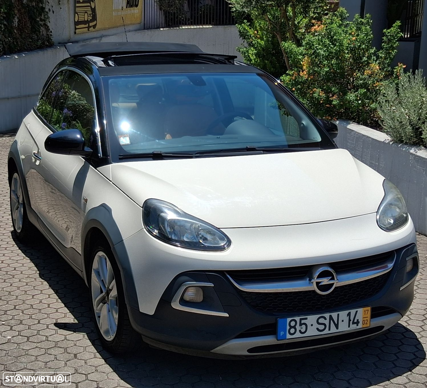 Opel Adam 1.0 T Rocks - 2