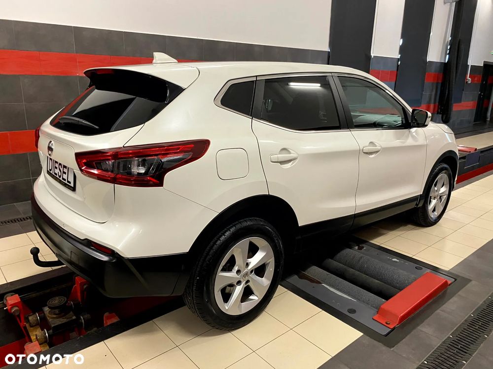 Nissan Qashqai 1.6 dCi Xtronic TEKNA+ - 13