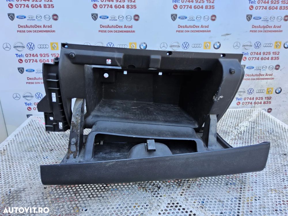 Usa torpedou Renault Trafic 2014-2020 Opel Vivaro Nissan nv300 cod 681081578r - 3