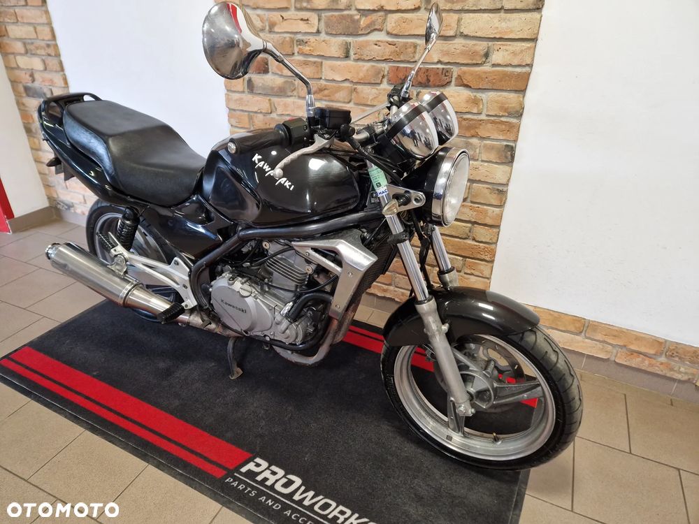 Kawasaki ER - 1